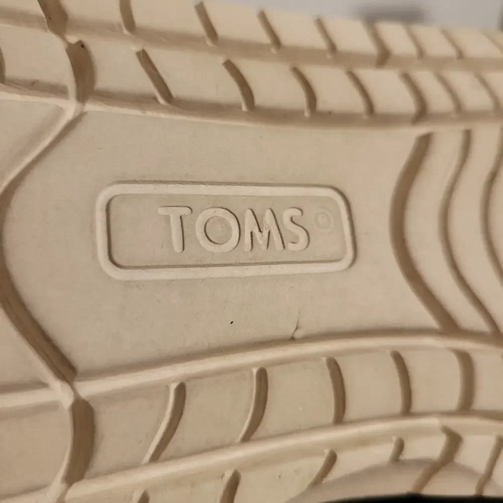 TOMS Navi Oxford Dress Shoes Men’s 9.5 Gray | Excellent Condition